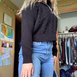 3/15 F21 Zip Up Knit Sweater